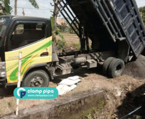 truk hidrolik macet